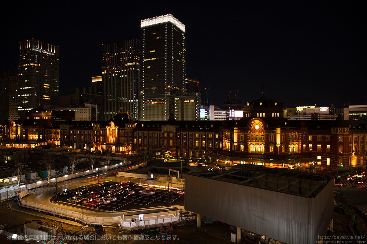 新丸ビル5階テラスから一望できる赤レンガの東京駅