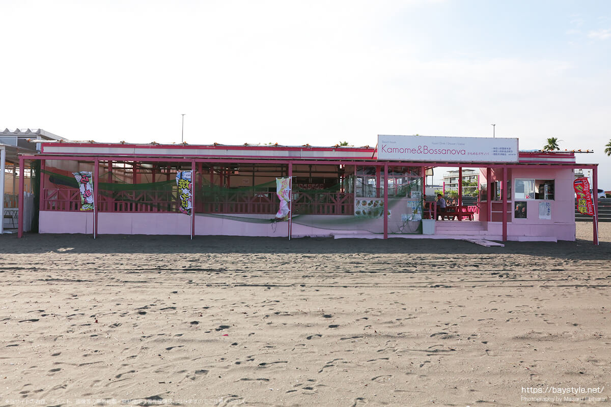 かもめ&ボサノバ（タイサコン）、片瀬東浜海水浴場の海の家
