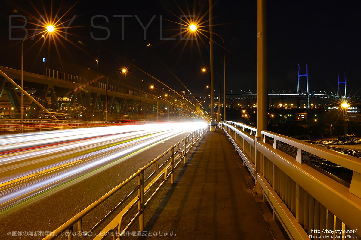 大黒大橋からのベイブリッジの夜景ライトアップ