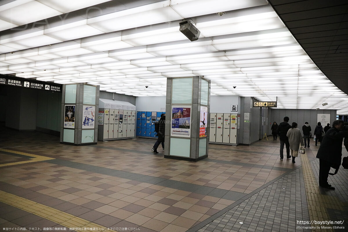 新横浜駅ビル1階（公衆トイレ横）のコインロッカー