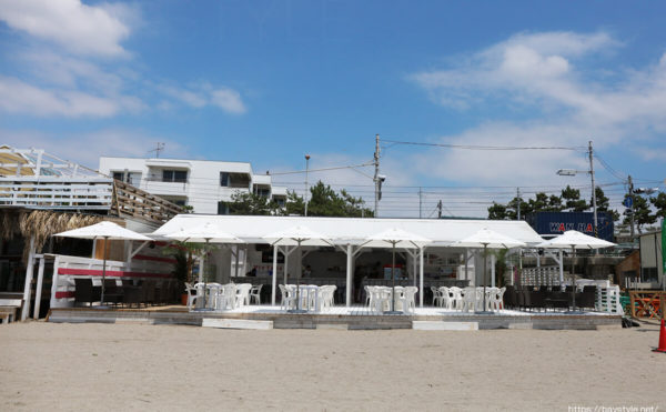ヴィヴィアナリゾートクラブ、逗子海水浴場の海の家